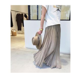 アパルトモンドゥーズィエムクラス(L'Appartement DEUXIEME CLASSE)のL'Appartement アパルトモン　pleats skirt 2019ss(ロングスカート)