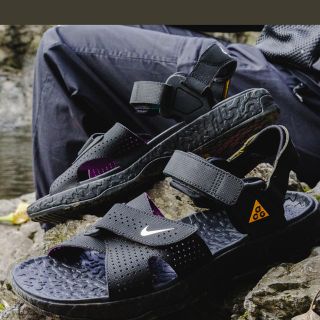 ナイキ acg デシューツ 限定カラー 新品未使用-