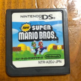 ニンテンドーDS(ニンテンドーDS)のニュースーパーマリオブラザーズ　DS(家庭用ゲームソフト)
