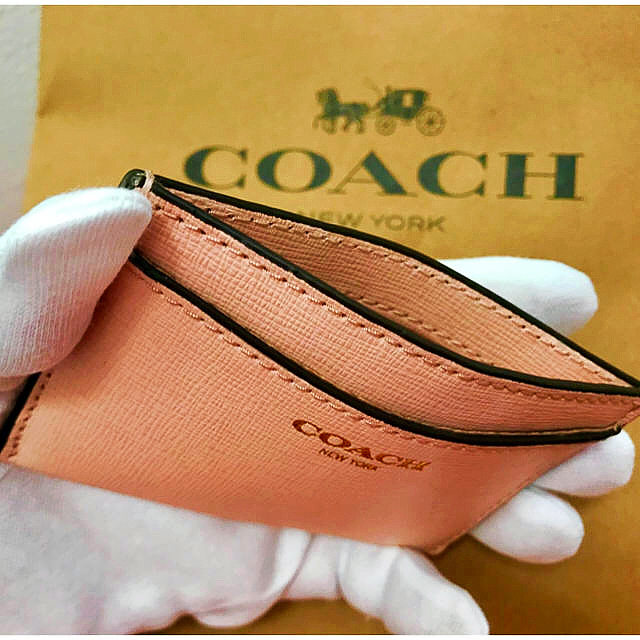 COACH(コーチ)の★新品　COACH カードケース　ベビーピンク レディースのファッション小物(名刺入れ/定期入れ)の商品写真