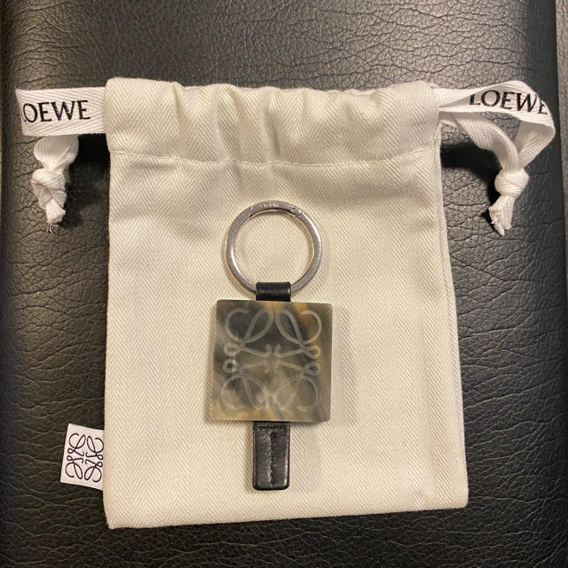 ロエベ　キーホルダー　LOEWE