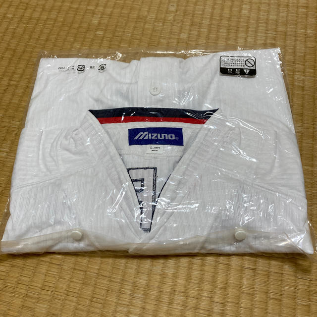 MIZUNO(ミズノ)の新品★広島東洋カープ　＃１前田智徳 ハイクオリティ ユニフォーム （Ｌサイズ） スポーツ/アウトドアの野球(記念品/関連グッズ)の商品写真