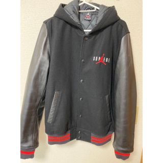 シュプリーム(Supreme)の SUPREME JORDAN HOODED VARSITY JACKET (スタジャン)