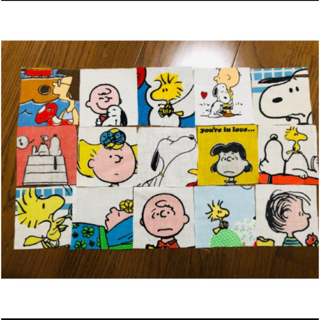 PEANUTS(ピーナッツ)の専用 スヌーピー ビンテージシーツ 30枚 ハンドメイドの素材/材料(生地/糸)の商品写真