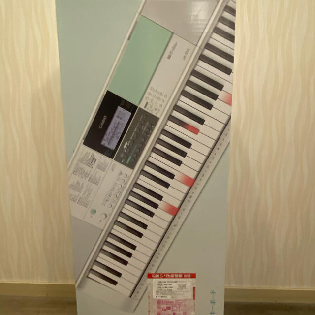 CASIO(カシオ)のCASIO LK-512 電子キーボード 光ナビゲーション 楽器の鍵盤楽器(キーボード/シンセサイザー)の商品写真