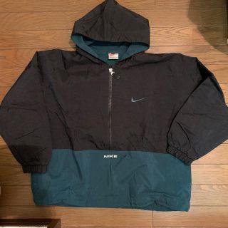 ナイキ(NIKE)のNIKE ナイロンフーデッドパーカー　KID'S Mサイズ(ジャケット/上着)