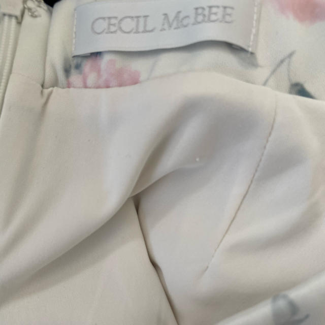 CECIL McBEE(セシルマクビー)のセシルマクビー　CECILMcBEE 花柄スカート ピンク レディースのスカート(ひざ丈スカート)の商品写真