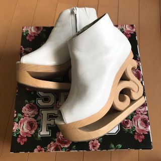 ジェフリーキャンベル(JEFFREY CAMPBELL)のJeffrey Campbell スケートシューズ 36サイズ(ハイヒール/パンプス)