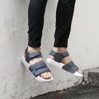 アディダス(adidas)の定10989円!水陸両用アウトドア!アディダス.アディレッタ新品サンダル(サンダル)