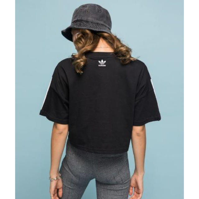 adidas(アディダス)の【定価¥4,939→】アディダス　レディース　ラージロゴ Tシャツ   レディースのトップス(Tシャツ(半袖/袖なし))の商品写真