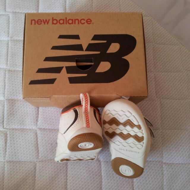 New Balance(ニューバランス)の新品未使用ニューバランス ベビーシューズ キッズ/ベビー/マタニティのキッズ靴/シューズ(15cm~)(その他)の商品写真