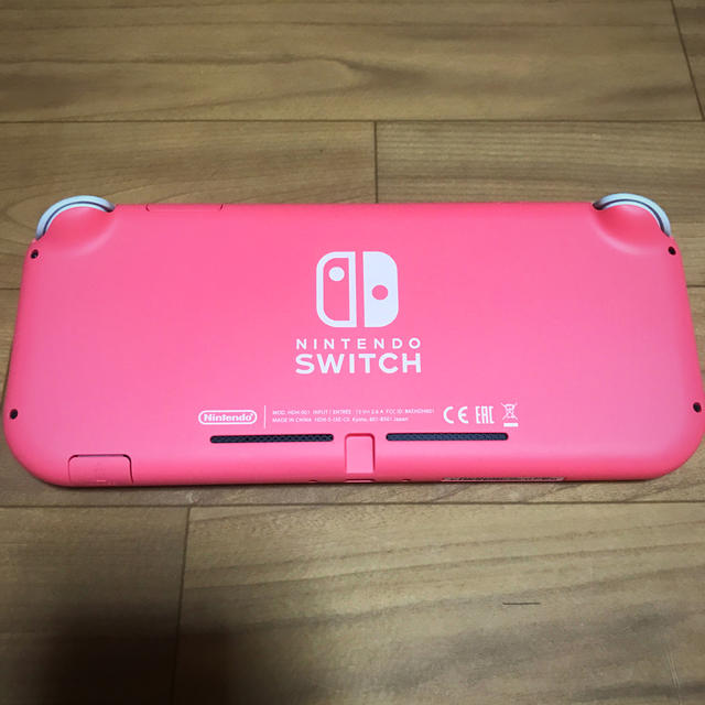 ニンテンドー スイッチライト本体 どうぶつの森 コーラル ニンテンドー スイッチライト本体 どうぶつの森 コーラル