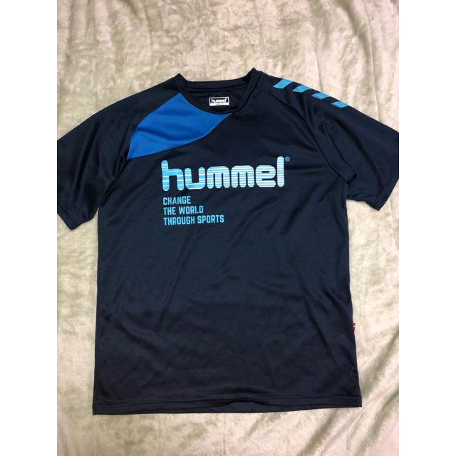 hummel(ヒュンメル)のTシャツ hummel Lサイズ スポーツ/アウトドアのサッカー/フットサル(ウェア)の商品写真