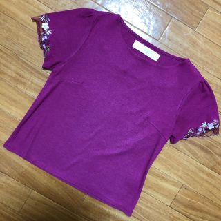 トッコ(tocco)のtocco closet 刺繍入りTシャツ(Tシャツ(半袖/袖なし))