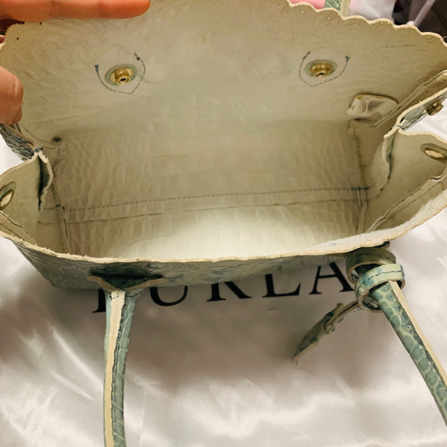 FURLA 水色クロコ型押し　ハンドバック　保存袋付きハンドバック