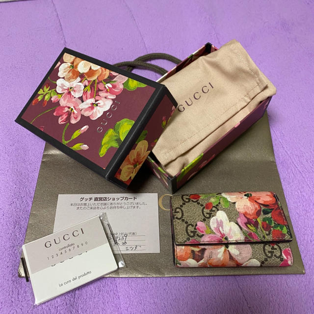 Gucci(グッチ)のGUCCI ブルームス　花柄　キーケース レディースのファッション小物(キーケース)の商品写真