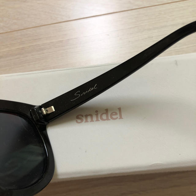 SNIDEL(スナイデル)のsnidelサングラス レディースのファッション小物(サングラス/メガネ)の商品写真