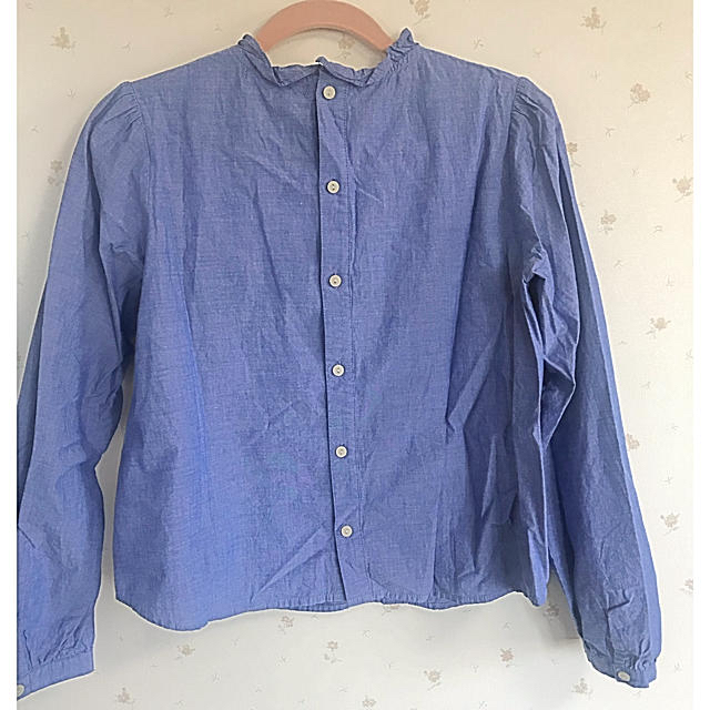 襟フリル　ブルー　シャツ　ブラウス レディースのトップス(シャツ/ブラウス(長袖/七分))の商品写真