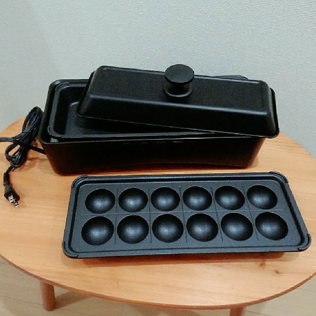 山善(ヤマゼン)の2WAY スリムたこ焼き器 YAMAZEN スマホ/家電/カメラの調理家電(たこ焼き機)の商品写真