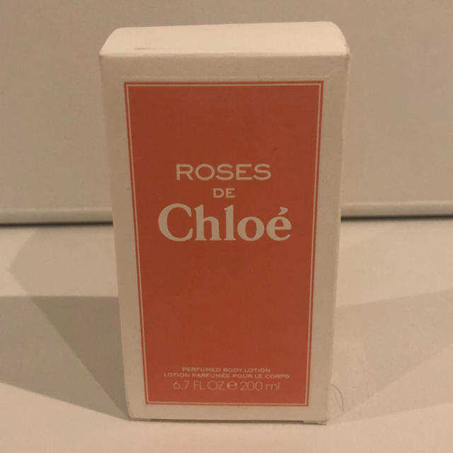 Chloe(クロエ)のクロエ　ローズドクロエ　ボディローション　200ml コスメ/美容のボディケア(ボディローション/ミルク)の商品写真