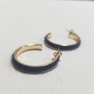 ファーリングピアス(ピアス)