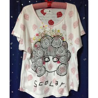 スカラー(ScoLar)のいちご柄Tシャツ(Tシャツ(半袖/袖なし))