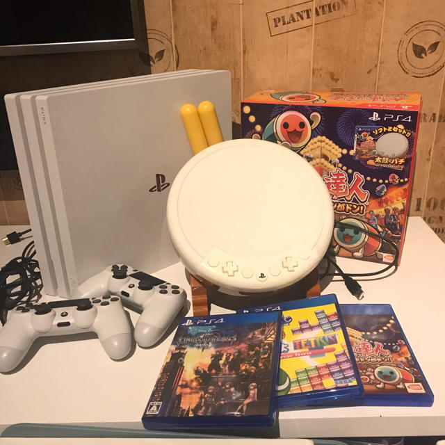 PS4 本体と太鼓の達人+キングダムハーツⅢ+ぷよぷよテトリス