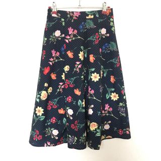 トッコ(tocco)のtocco closet ネイビー ドット×フラワー フレアスカート(ロングスカート)