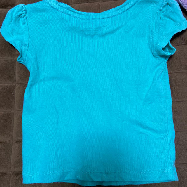 GAP(ギャップ)のGAP グリーンTシャツ キッズ/ベビー/マタニティのベビー服(~85cm)(Ｔシャツ)の商品写真