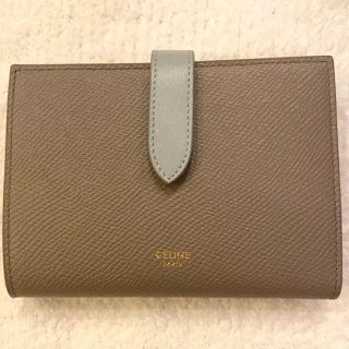 セリーヌ(celine)の完売♡Celine ミディアム ストラップウォレット　セリーヌ　財布(財布)