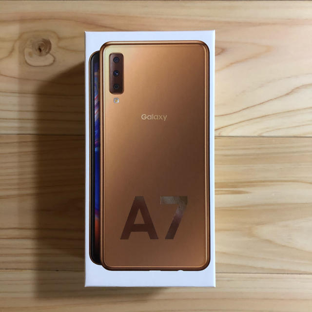 GALAXY　A7 ゴールド　ギャラクシー　スマホ　本体　ケース付