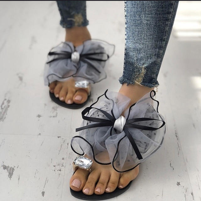 SNIDEL(スナイデル)の新品👜ボリュームリボンクリスタル💍ダイヤサンダル レディースの靴/シューズ(サンダル)の商品写真