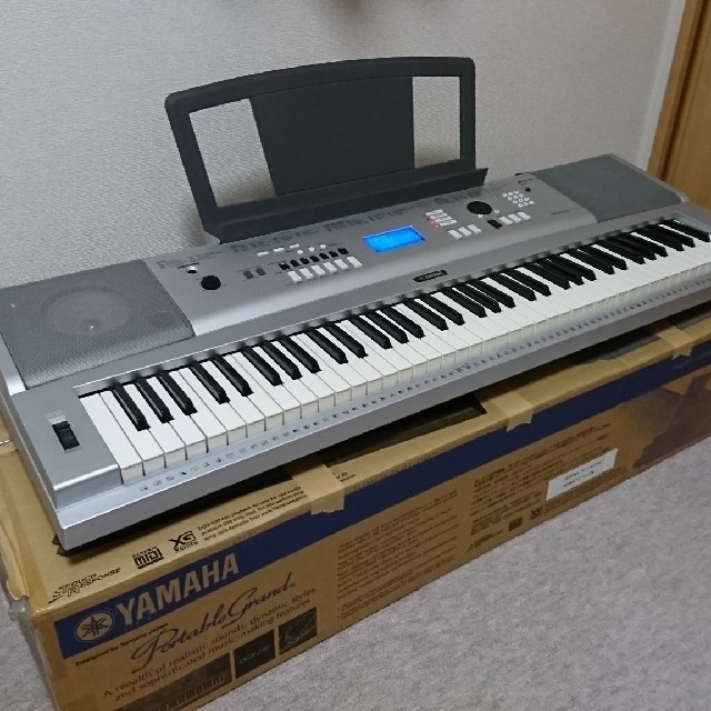 【希少、美品】76鍵盤YAMAHA キーボードDGX230