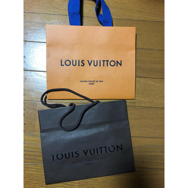 LOUIS VUITTON(ルイヴィトン)のルイヴィトン  ショップバッグ2枚 レディースのバッグ(ショップ袋)の商品写真