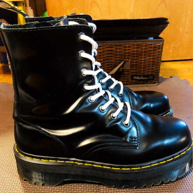 Dr.Martens(ドクターマーチン)のドクターマーチン Dr.Martens 8ホール　ジェイドンUK8 ※黒ひも付属 メンズの靴/シューズ(ブーツ)の商品写真