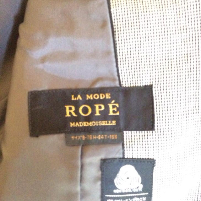 ROPE’(ロペ)のロペ ジャケット レディースのジャケット/アウター(テーラードジャケット)の商品写真