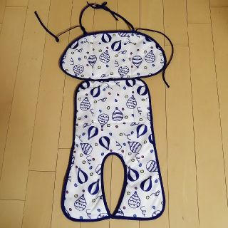 アカチャンホンポ(アカチャンホンポ)のめりこさん専用！チャイルドシート　ひんやり(ベビーカー用アクセサリー)