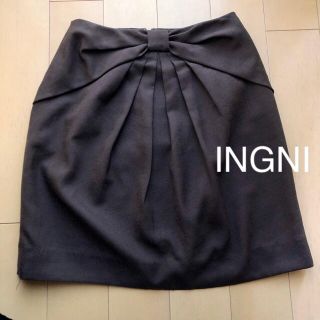 イング(INGNI)のINGNI イング タイトスカート(ひざ丈スカート)