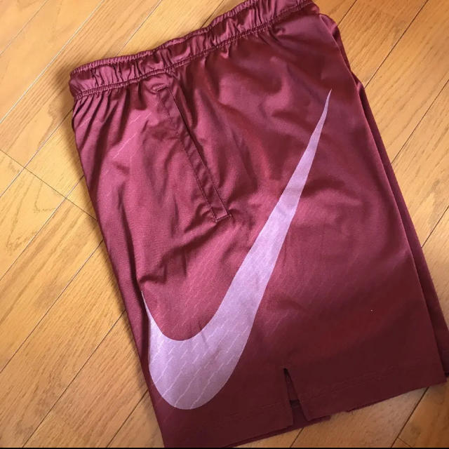 NIKE(ナイキ)のキティ様　専用　　　ナイキ　ハーフパンツ スポーツ/アウトドアのトレーニング/エクササイズ(その他)の商品写真