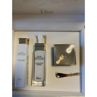 ディオール(Dior)のdiorプレステージホワイトラクリーム♡3分の2セット(フェイスクリーム)