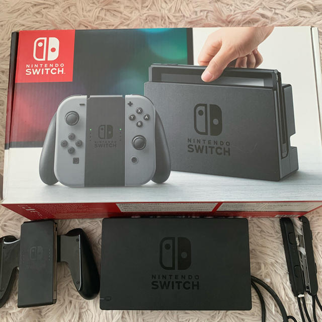 Nintendo Switch(ニンテンドースイッチ)のNintendoSwitch   任天堂　スイッチ　本体 エンタメ/ホビーのゲームソフト/ゲーム機本体(家庭用ゲーム機本体)の商品写真