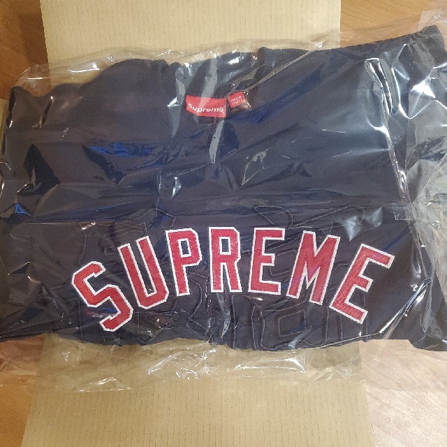 定価以下　supreme kanji logo crewneck