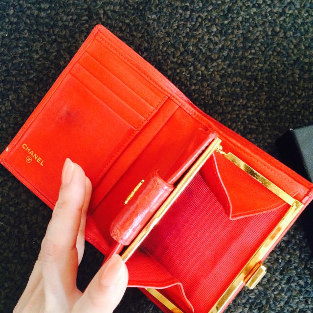 CHANEL(シャネル)のCHANEL財布がま口レッド赤 レディースのファッション小物(財布)の商品写真
