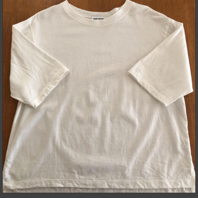 Jewel Changes(ジュエルチェンジズ)のエメルリファインズ 半袖裾スリットTシャツ レディースのトップス(Tシャツ(半袖/袖なし))の商品写真