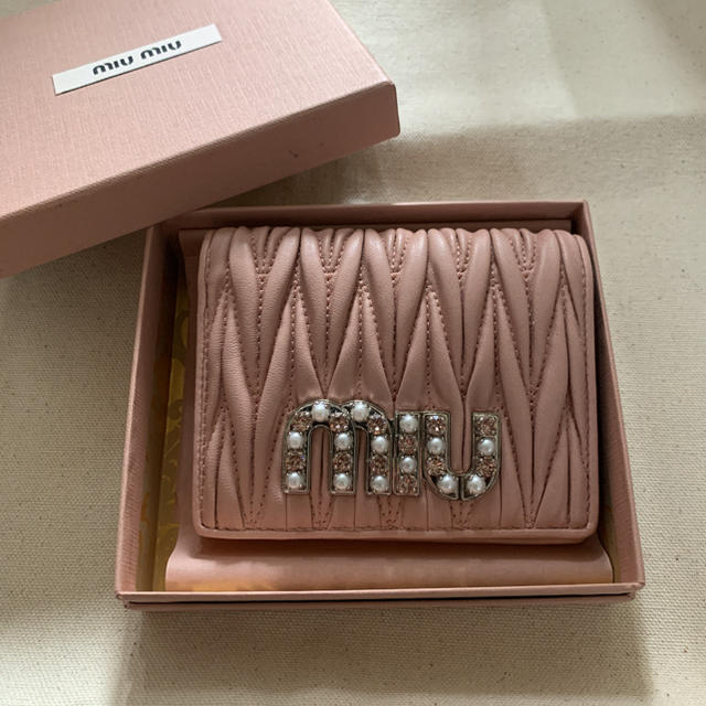 miumiu 限定 ビジュー財布 ピンク - 財布