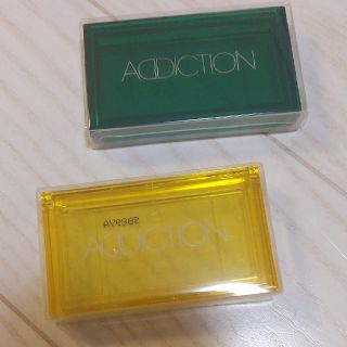 アディクション(ADDICTION)の【新品未使用】アディクション コンパクトケース ミニ【グリーン＆イエロー】(アイシャドウ)