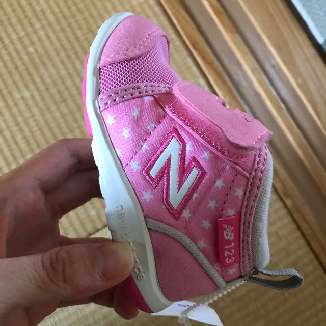 New Balance(ニューバランス)の新品　ニューバランス　靴 キッズ/ベビー/マタニティのベビー靴/シューズ(~14cm)(スニーカー)の商品写真