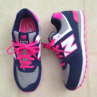 ニューバランス(New Balance)の国内未入荷NB574ネイビー×ピンク(スニーカー)