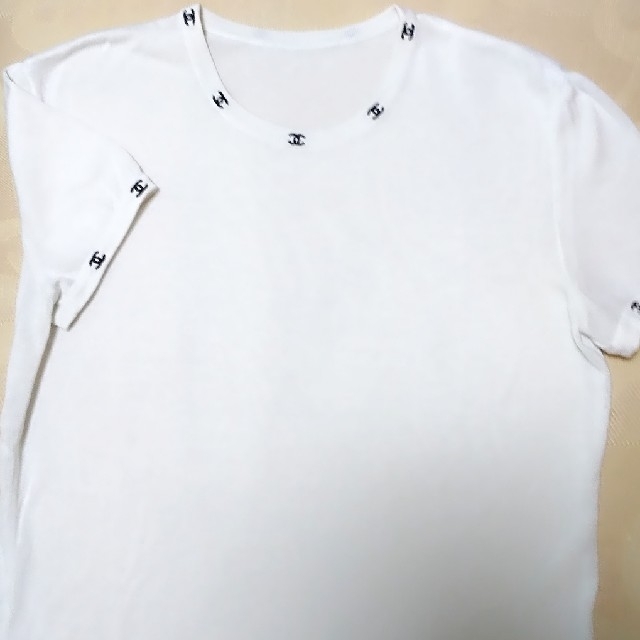 CHANEL(シャネル)のCHANELサマーニットTシャツ レディースのトップス(Tシャツ(半袖/袖なし))の商品写真