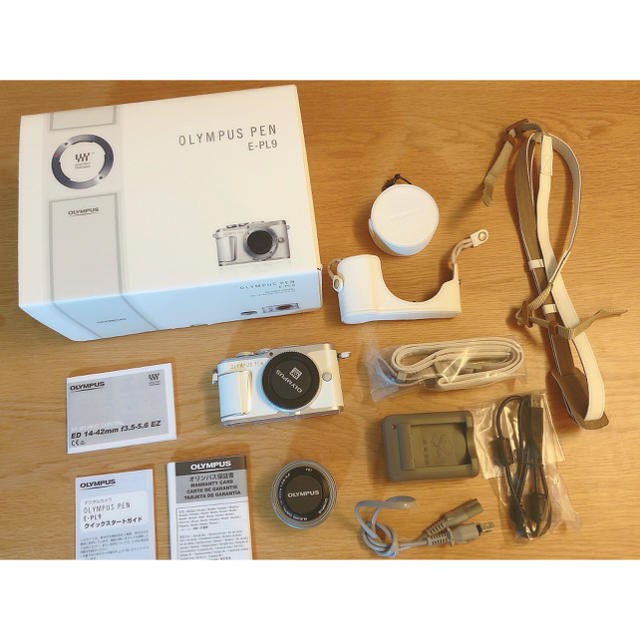 特別セーフ OLYMPUS 本革カバー付き WHITE E-PL9 OLYMPUS - ミラーレス